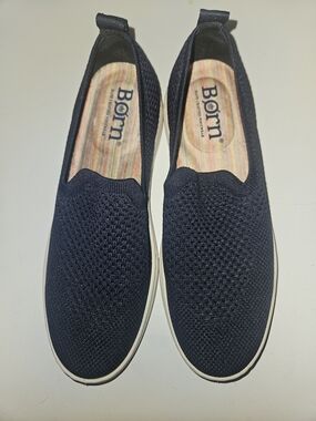 Born Womens Sz 9 Slip-On Knit Loafers in Navy Blue